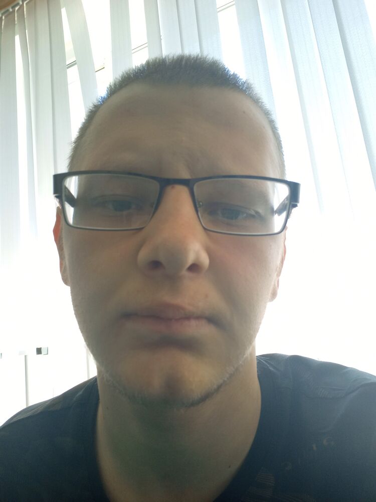  37469258  , 21 ,    