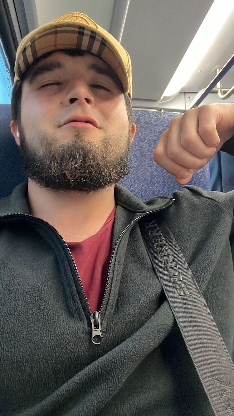  48072428  Jonny, 26 ,    