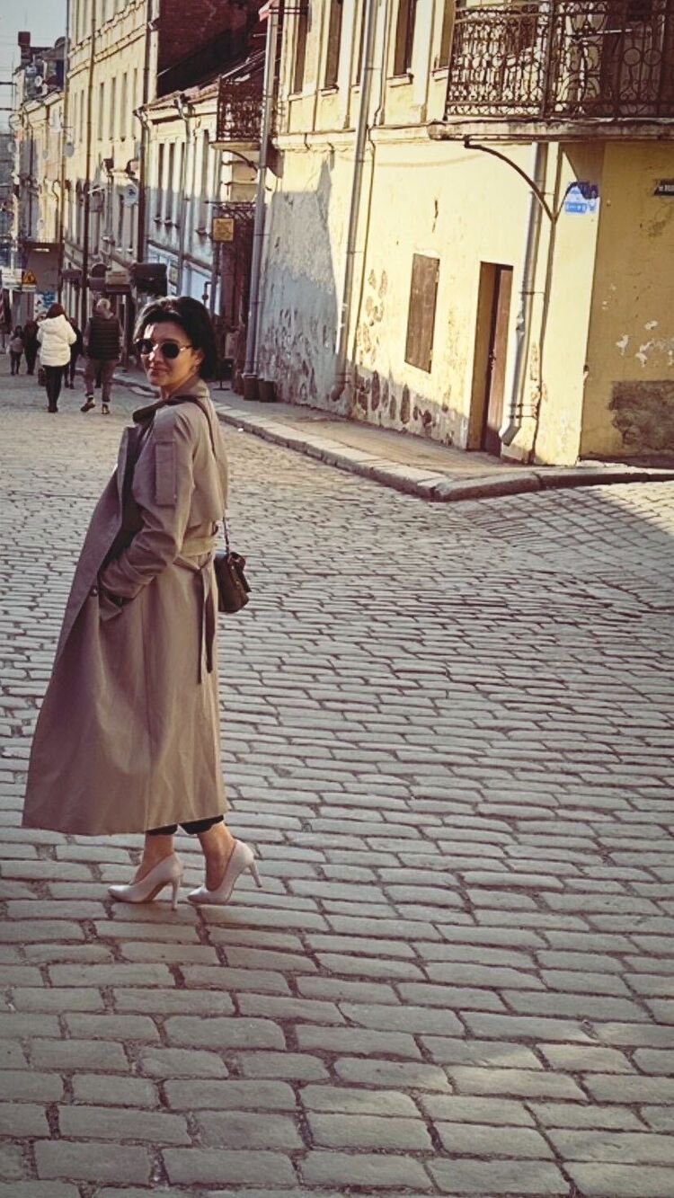  -,   Nadin, 32 ,   ,   , c 