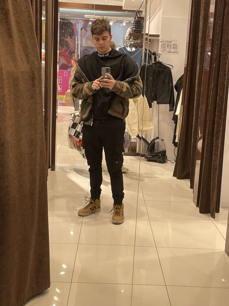  28041148  , 21 ,    