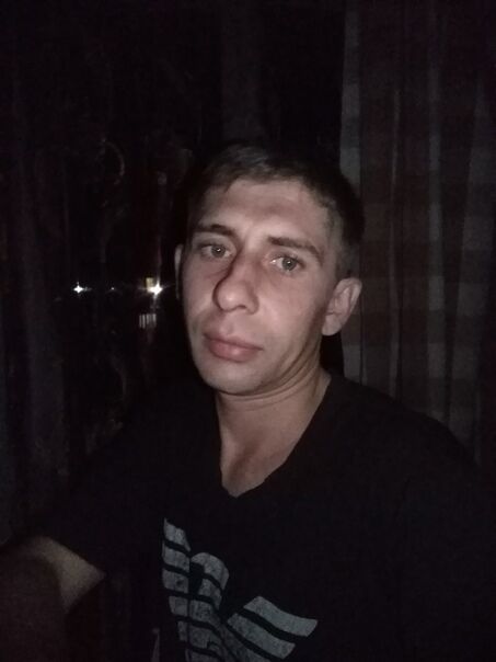  40467768  Oleg, 31 ,    