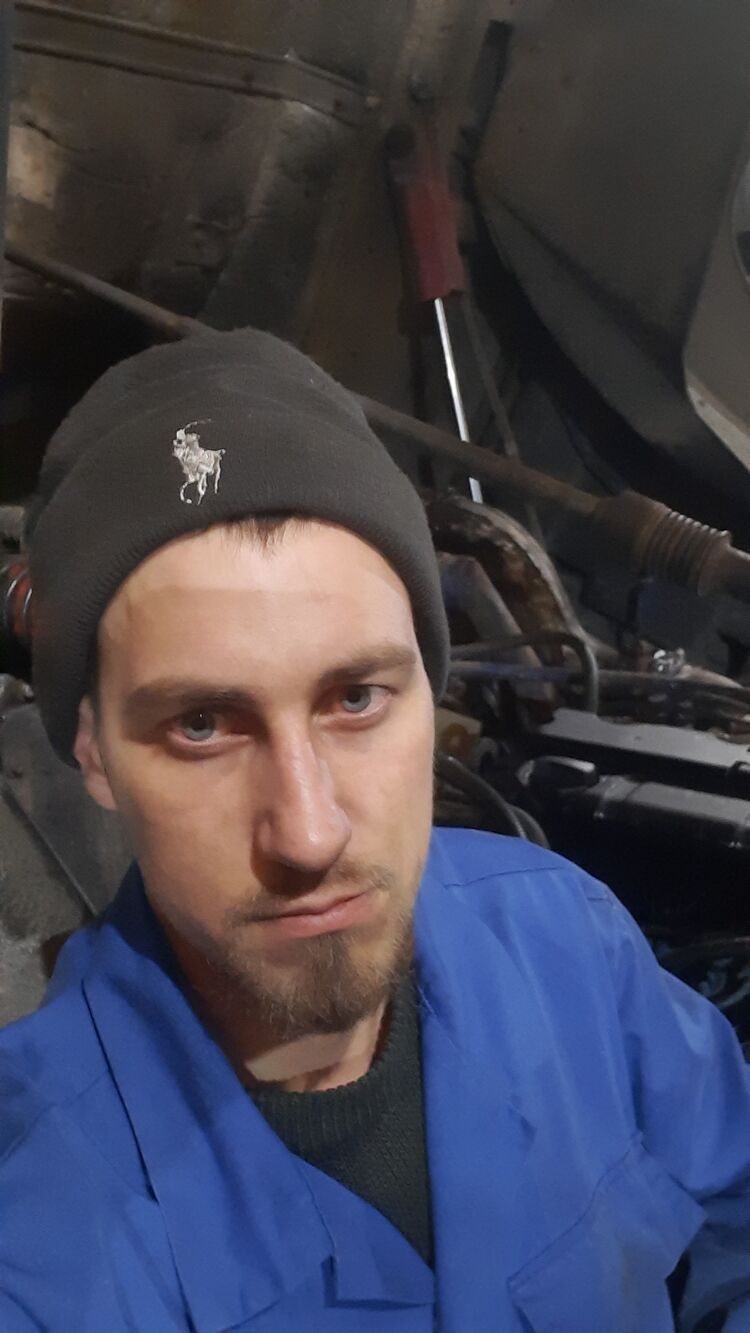  39406948  , 27 ,    