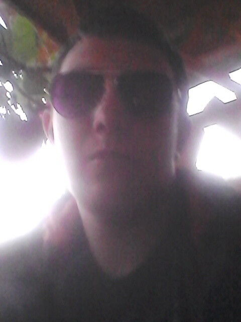  10900158  Robert, 26 ,    