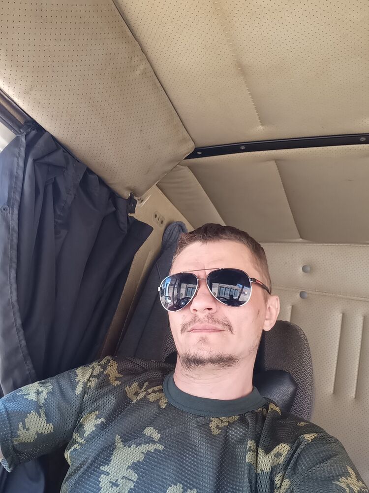  47658628  , 39 ,    