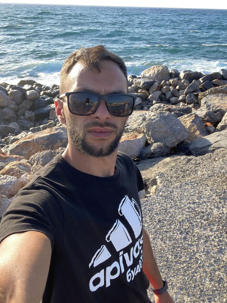  45509108  Sergiu, 34 ,    