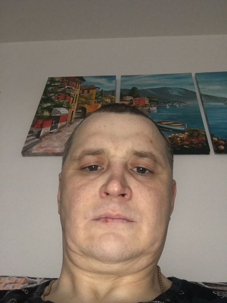  40612808  , 42 ,    