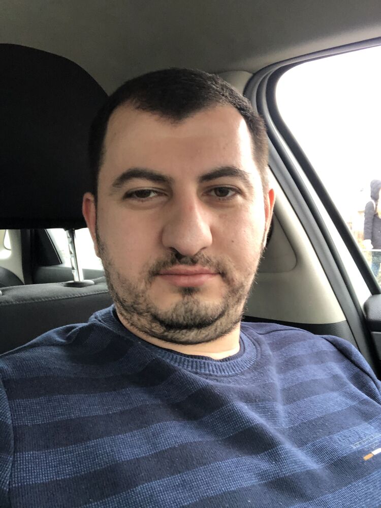  33442798  , 37 ,    