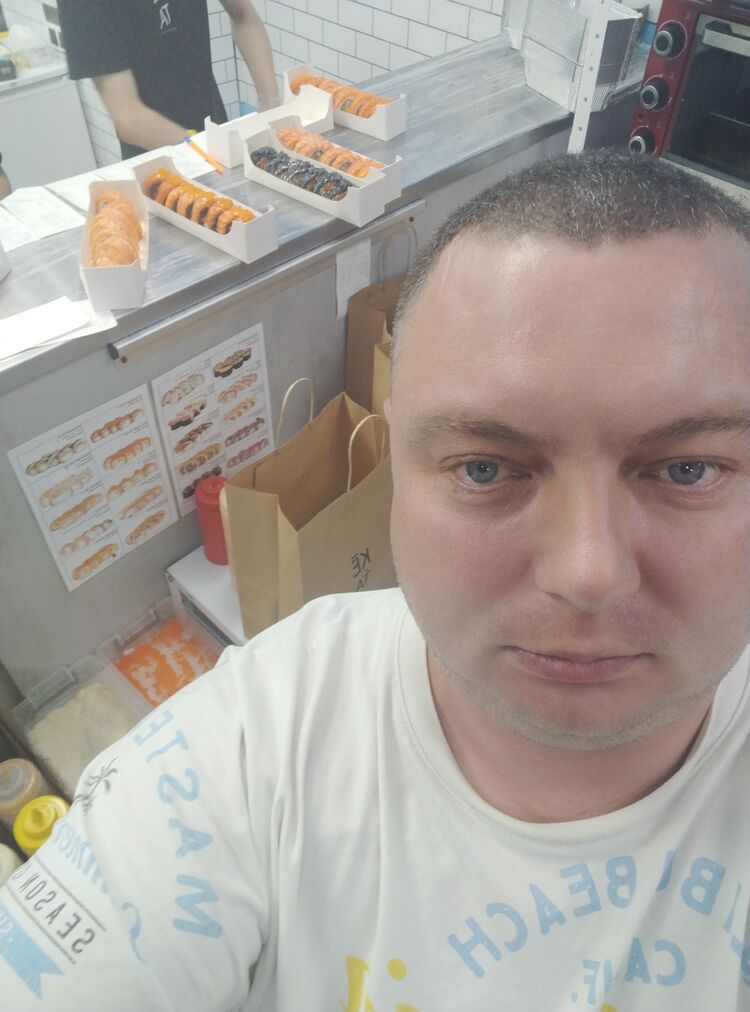  52574868  , 42 ,    