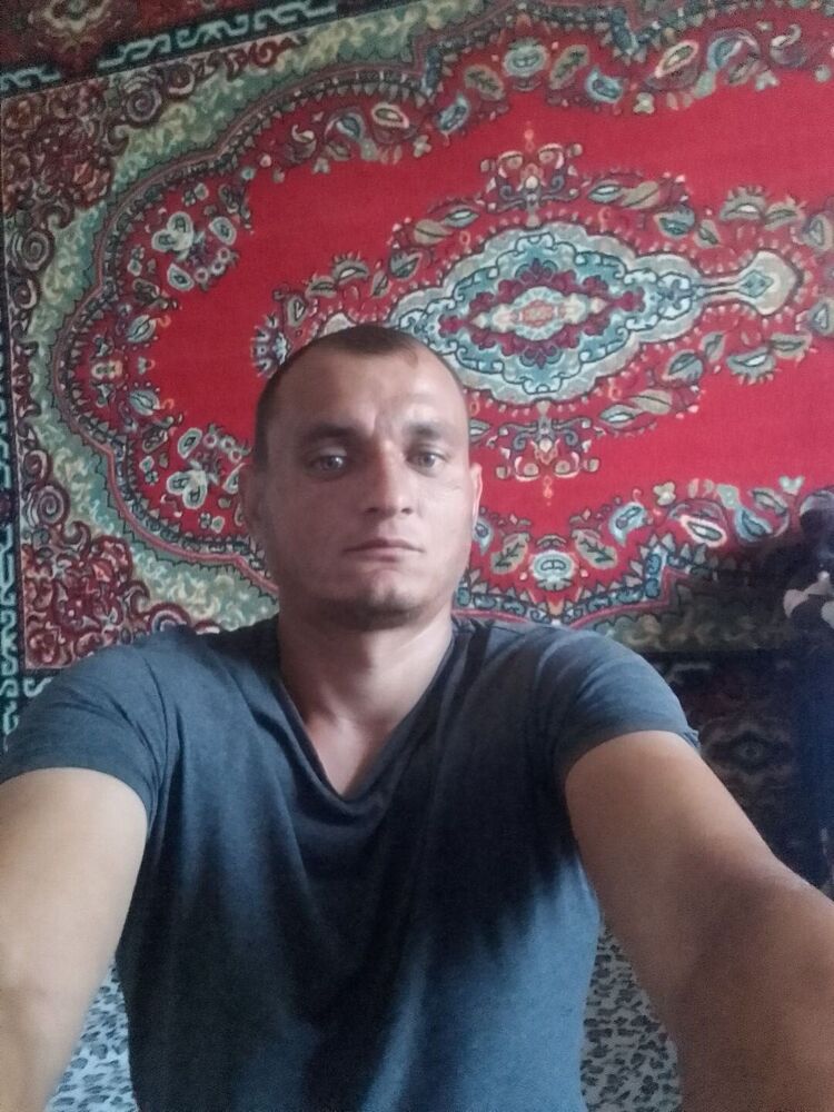  35745048  , 37 ,    