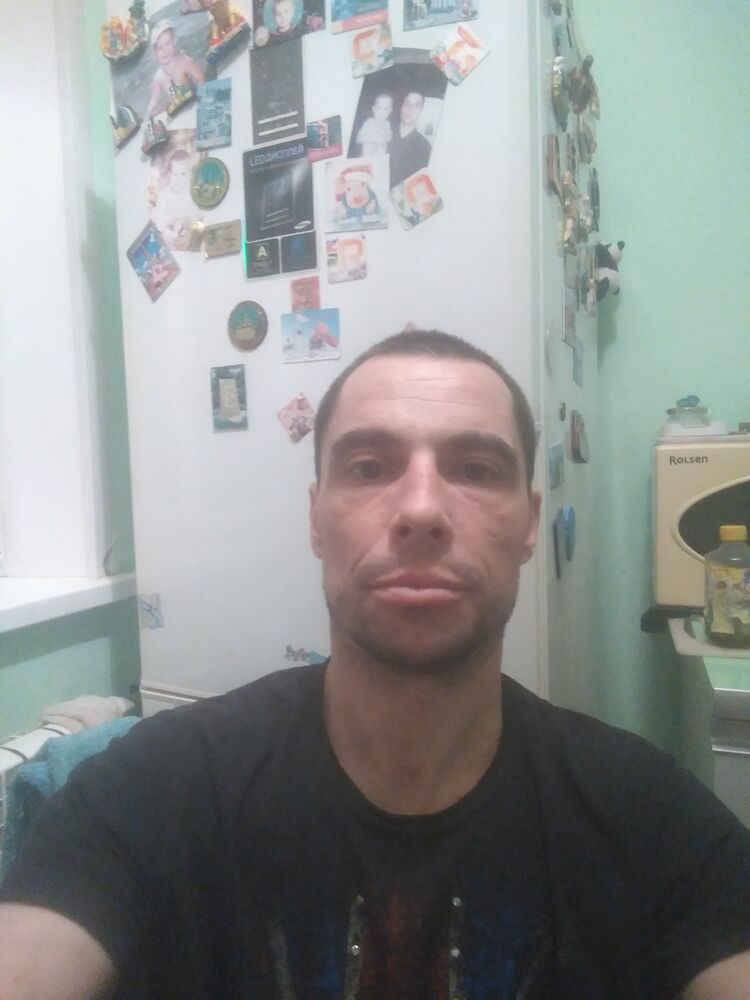  48310828  , 33 ,    