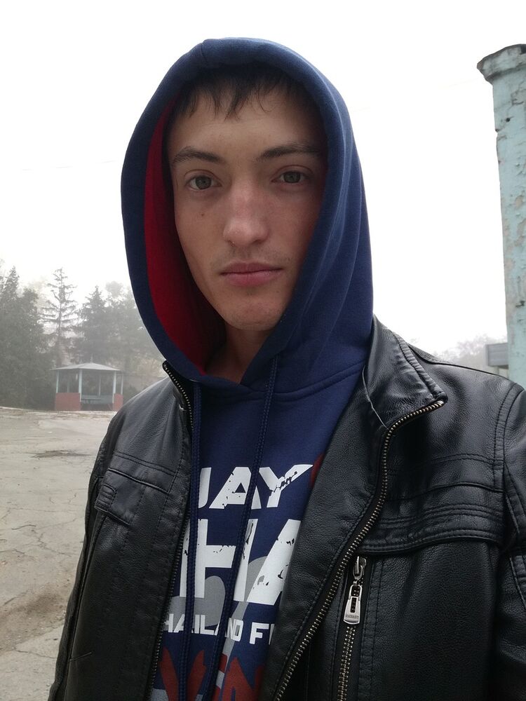  10714068  T, 33 ,    