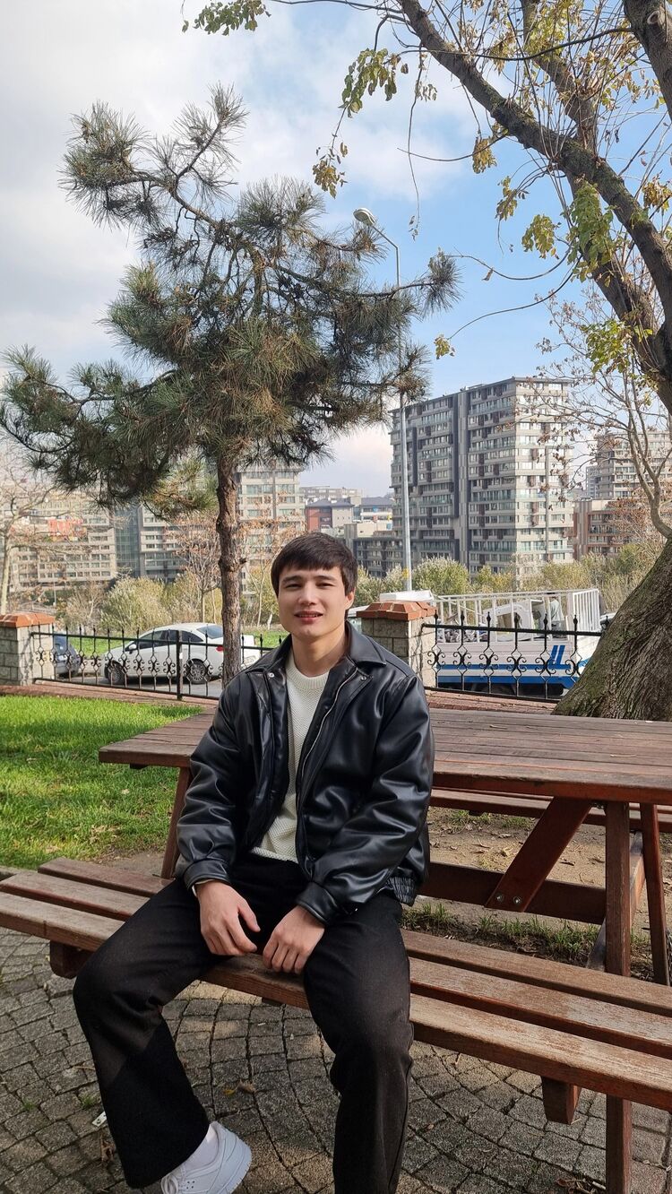  54735949  , 23 ,    -