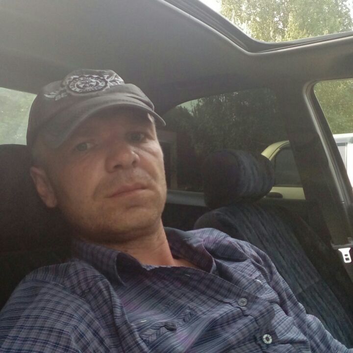 Знакомства Новоуральск, фото мужчины Дима, 43 года, познакомится для флирта, любви и романтики, cерьезных отношений