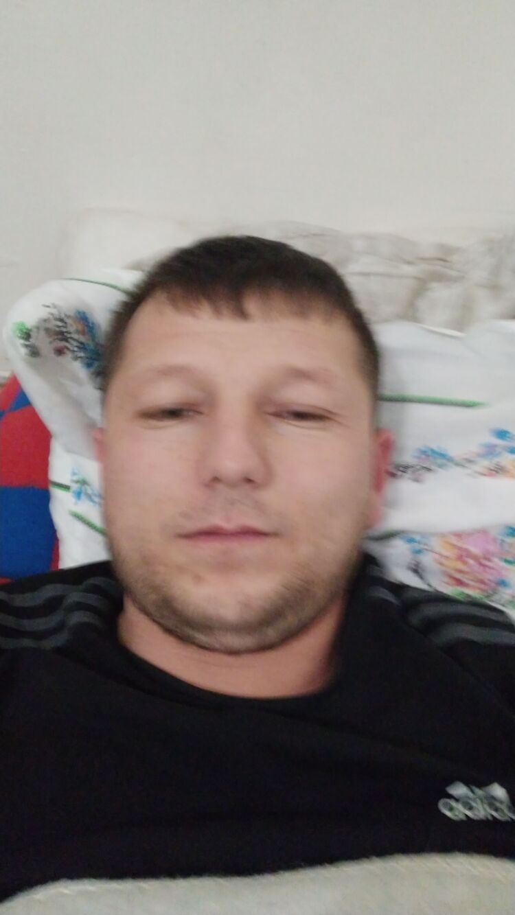  48767458  Qobiljon, 38 ,    