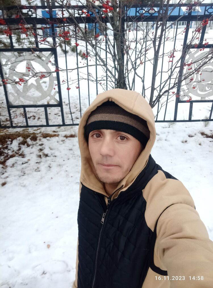  45906238  Akmal, 36 ,    