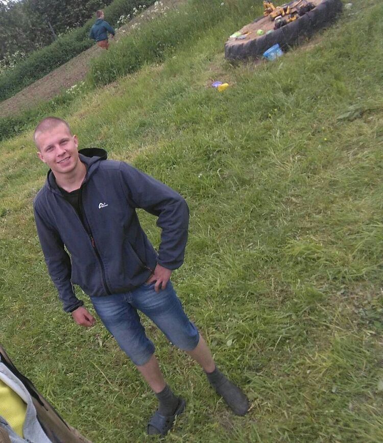  ,   , 28 ,   