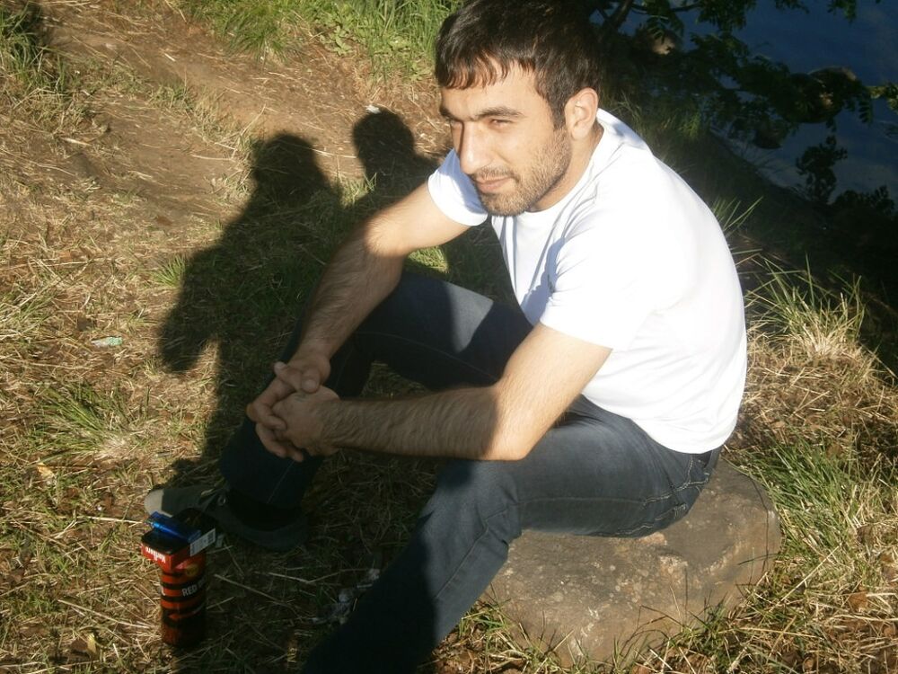  30490798  , 49 ,    