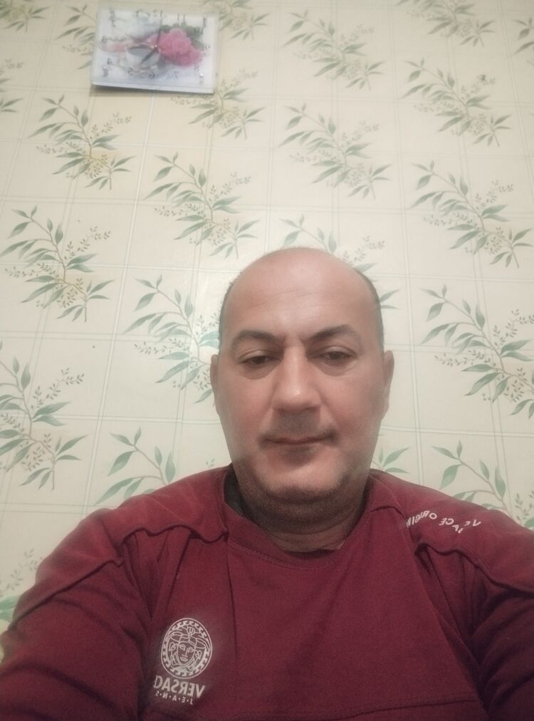  52491638  Imran, 52 ,    