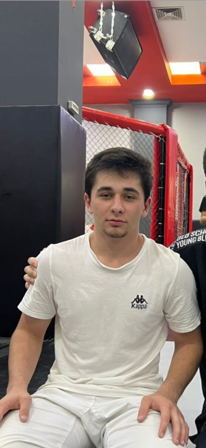 ���� 40483208 ����� ������, 20 ���, ���� ���������� � ���������