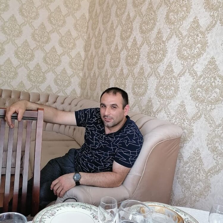  --,   , 42 ,     , c 