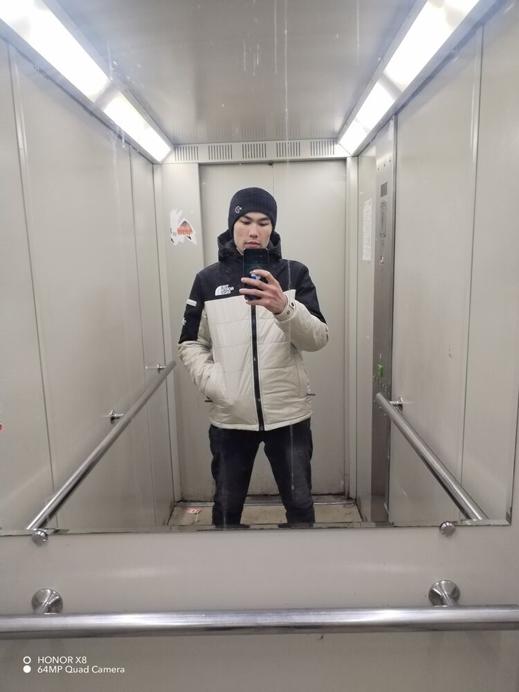  42660168  , 24 ,    