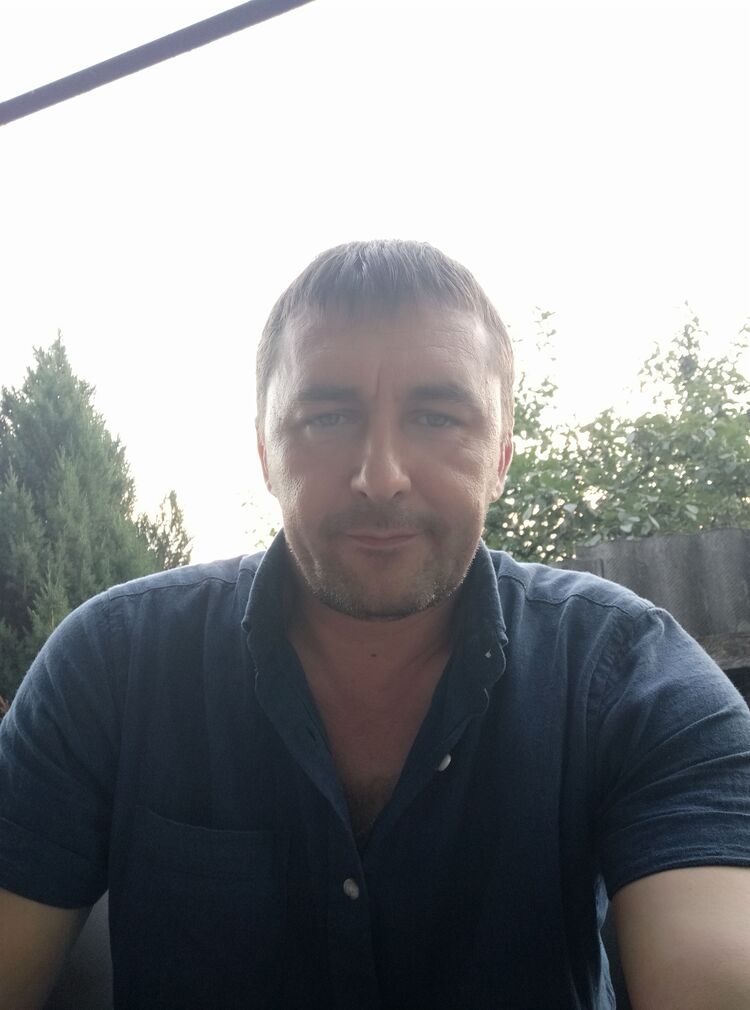  30795388  Alex, 49 ,    