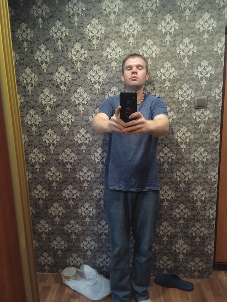  48040458  Andrey, 32 ,    