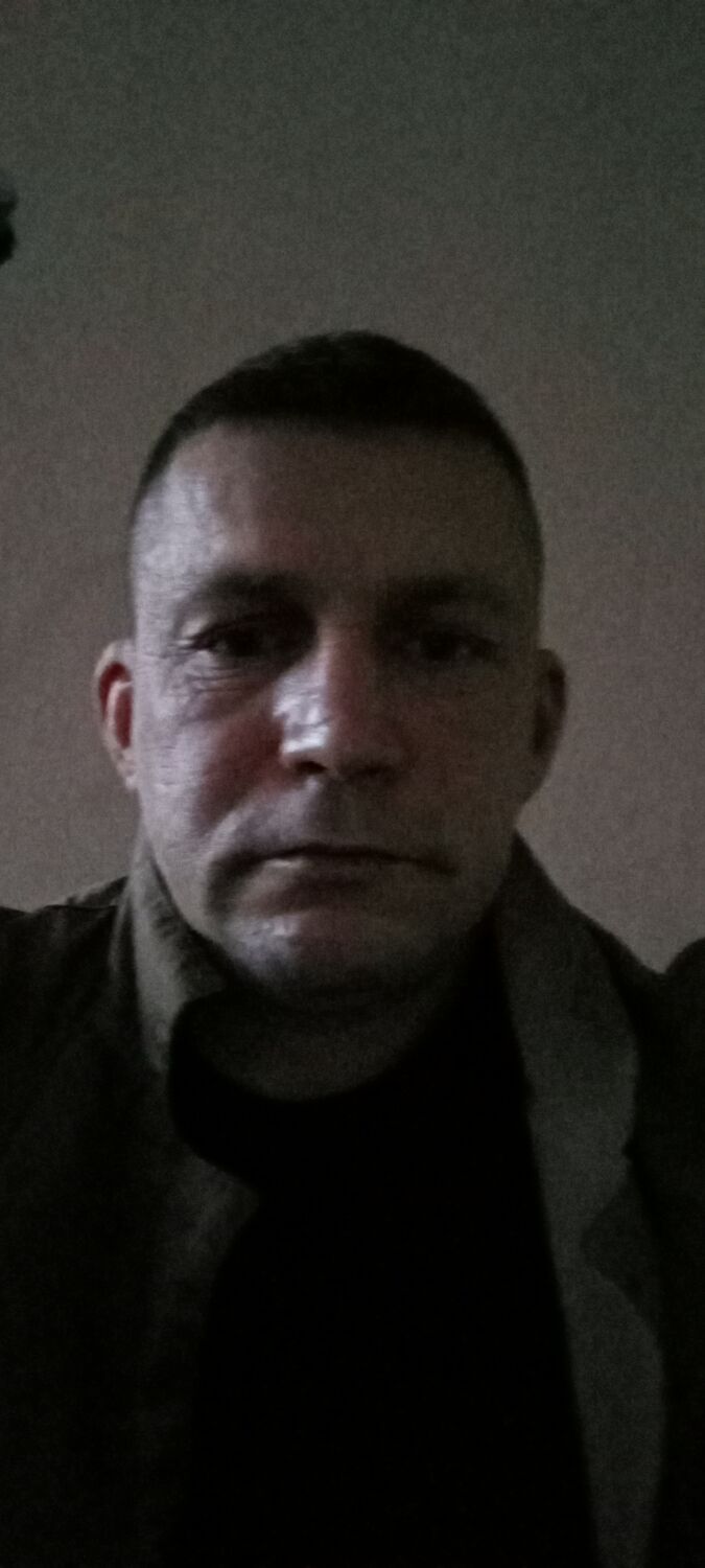  46991348  Yan, 45 ,    