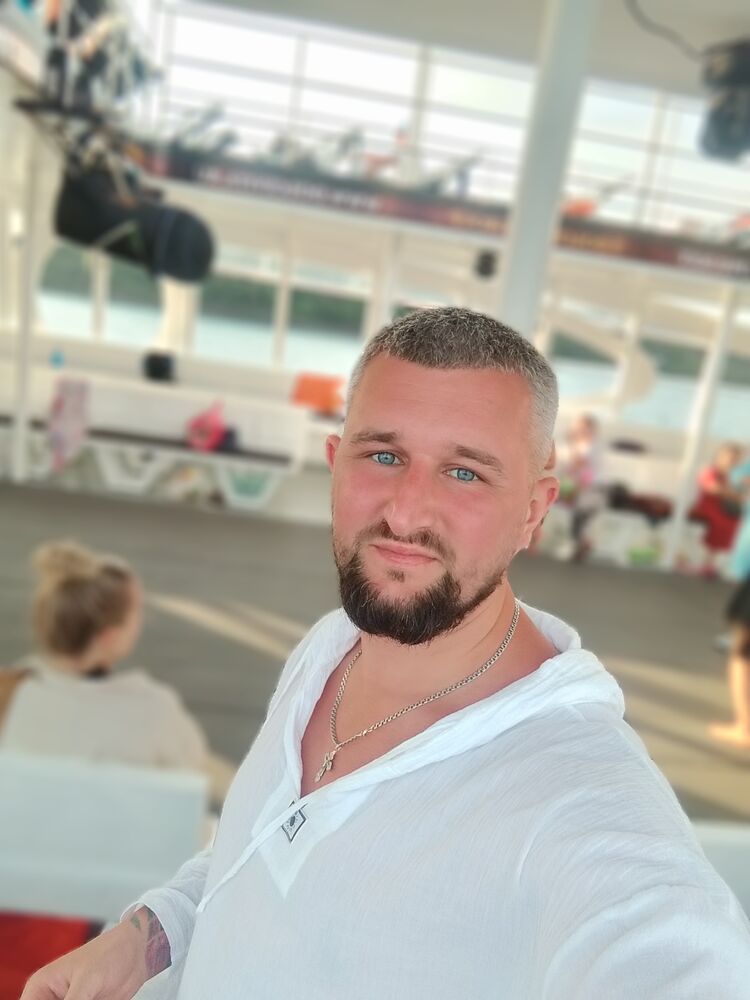 48556588  , 37 ,    