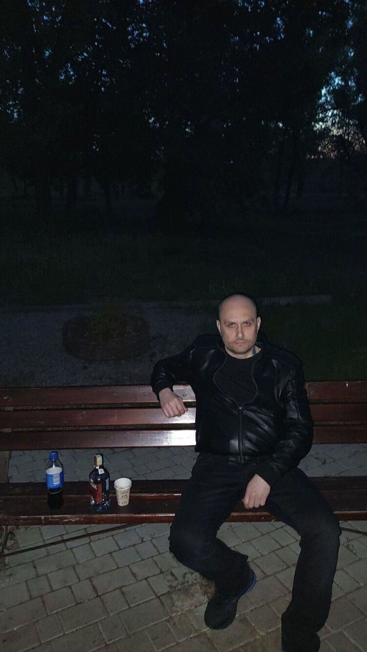  35571558  , 42 ,    