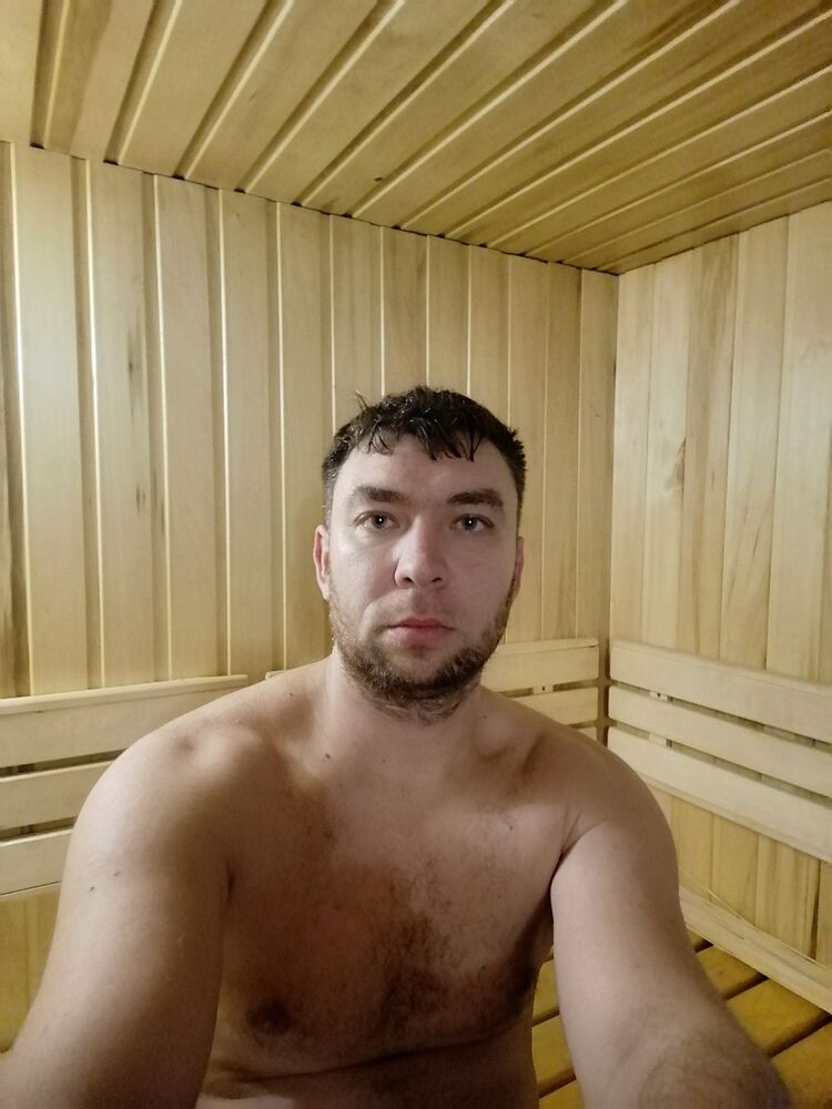  ,   Nik, 36 ,   ,   