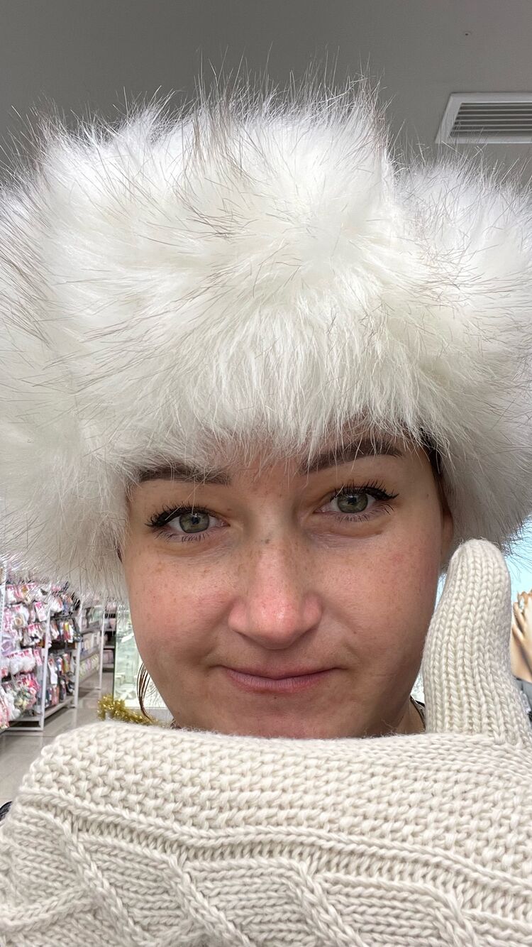  deleted,   Anna M, 38 ,   ,   