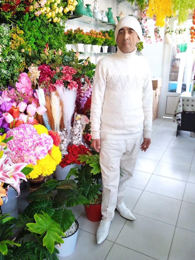  ,   Husenboy, 47 ,   c , 