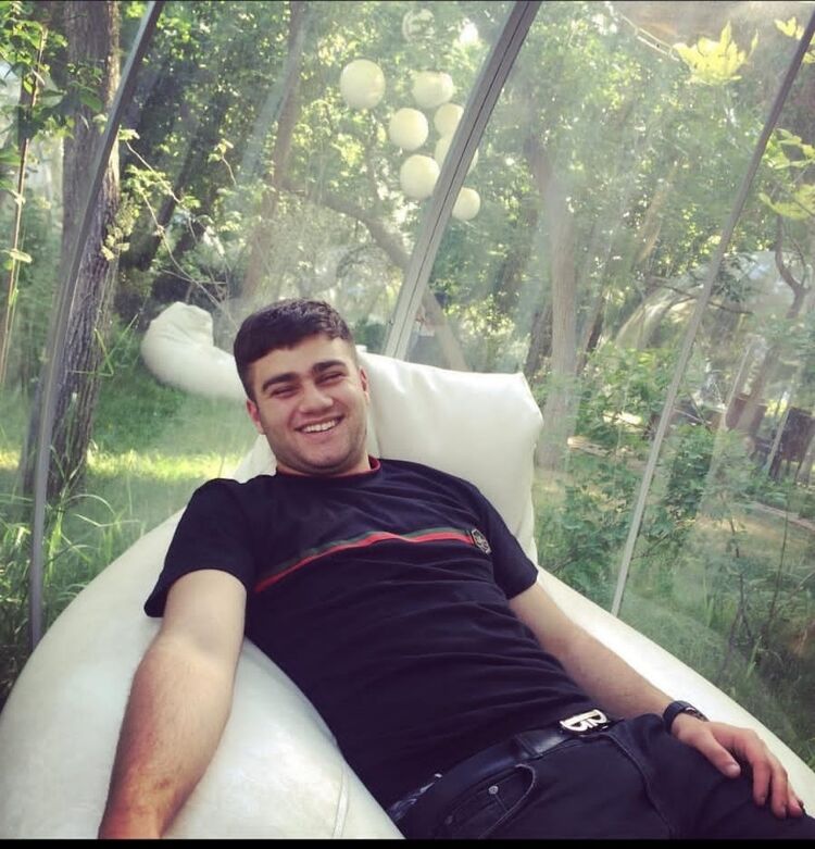  ,   Razmik, 30 ,   ,   
