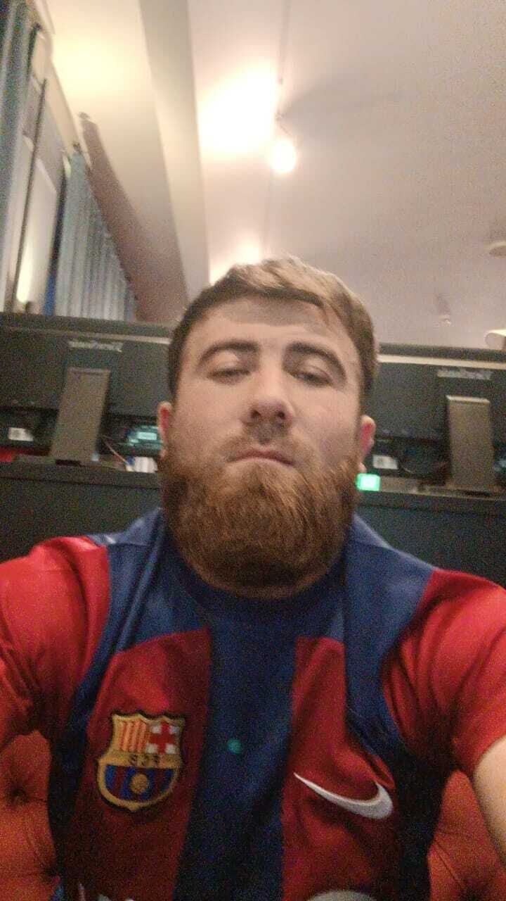  42247418  , 28 ,    