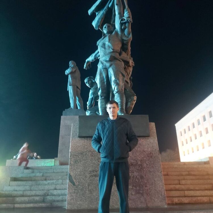  24781728  , 40 ,    