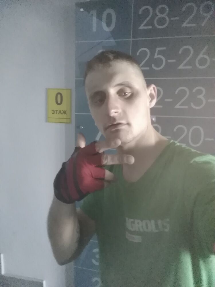  25400818  Andrey, 29 ,    