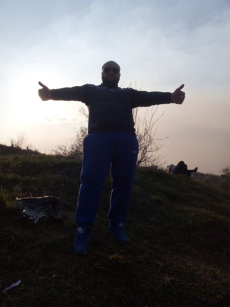  5875058  Slava, 39 ,    