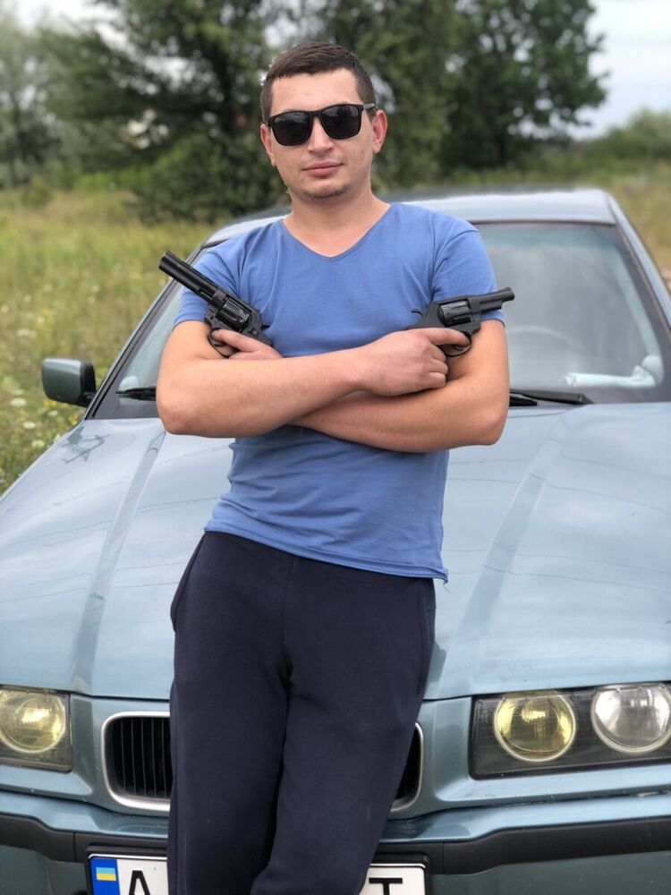  ,   Slavik, 31 ,   ,   , c 