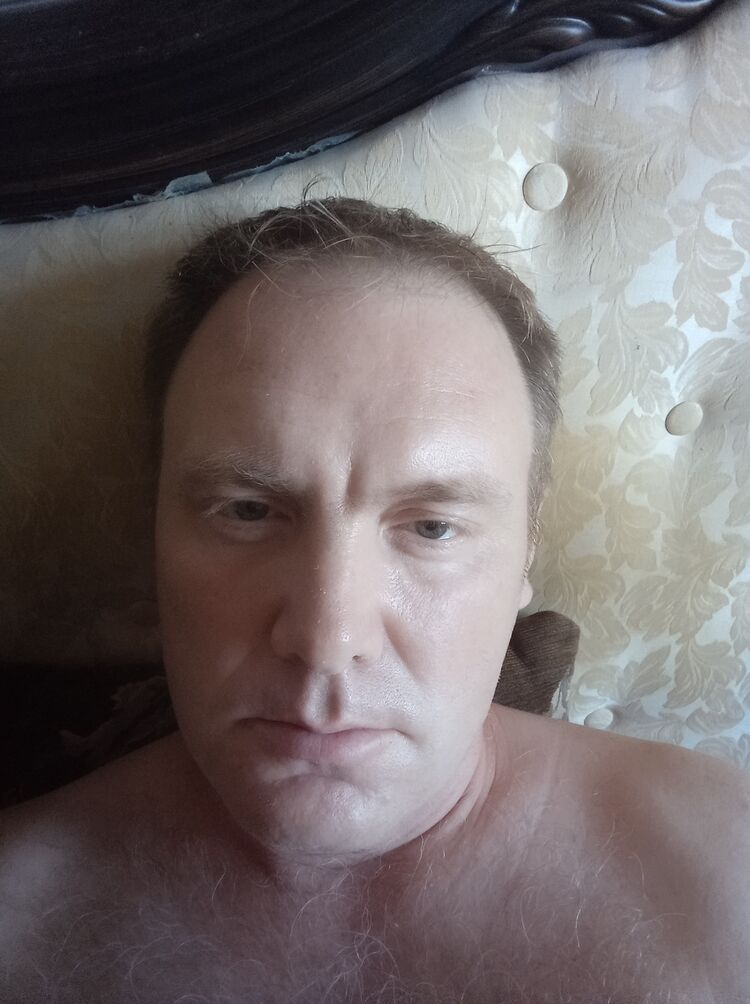  36884728  Andrey, 40 ,    