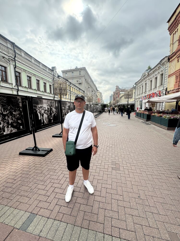  53551958  Igor, 42 ,    