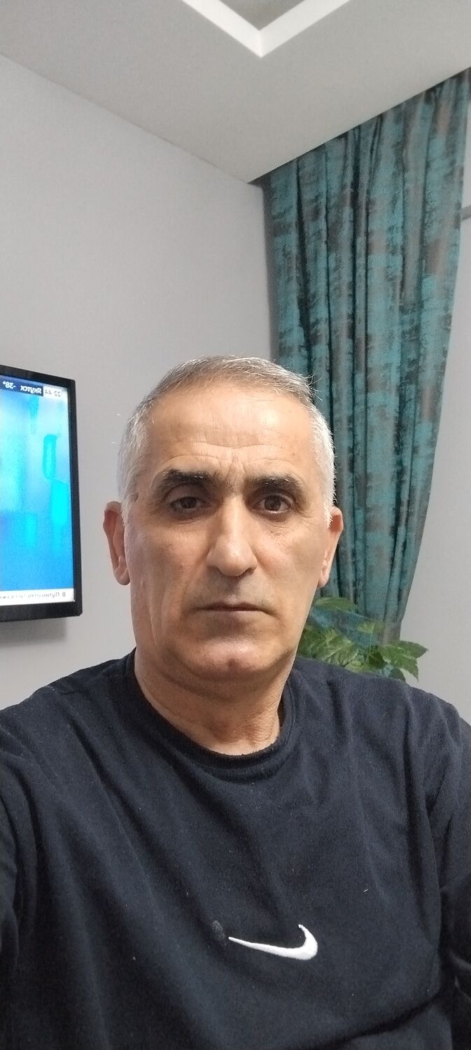  54526548  Kenan, 53 ,    