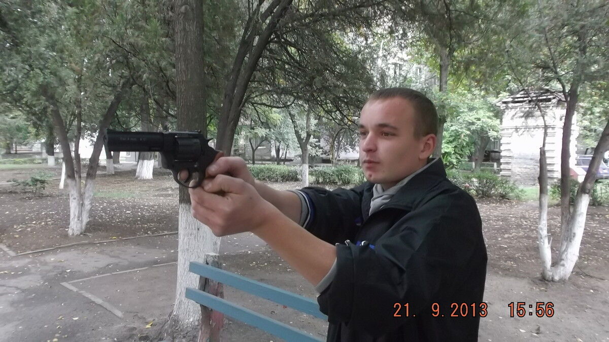  4341088  Vasilij, 33 ,    