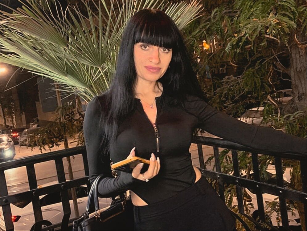  --,   Valentina, 41 ,  