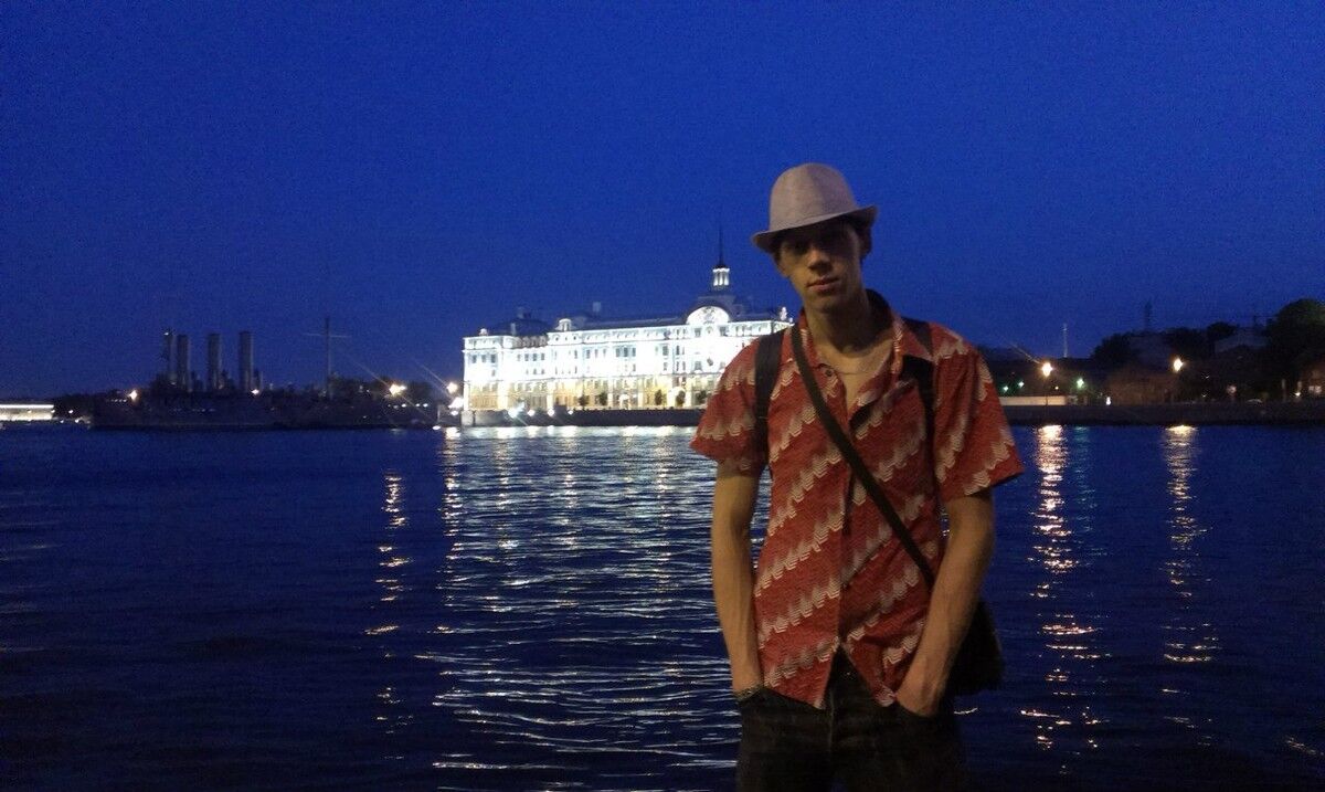  8366608  Vladislav, 33 ,    