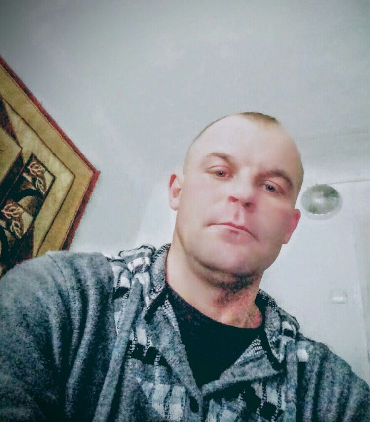  9393028  , 42 ,    