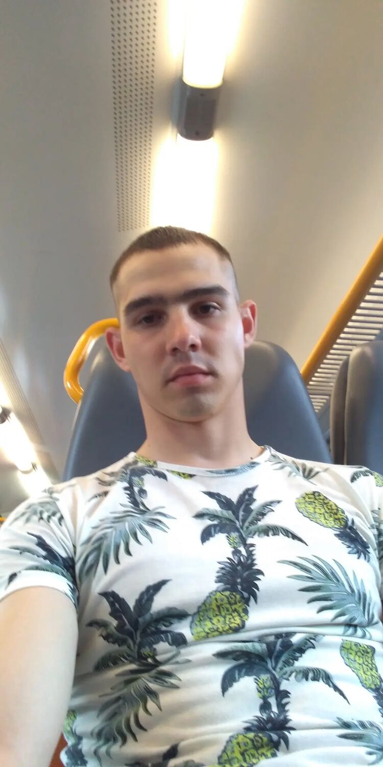  45272208  , 23 ,    