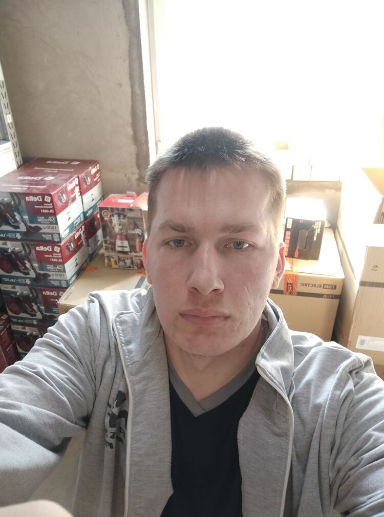  33273578  , 32 ,    