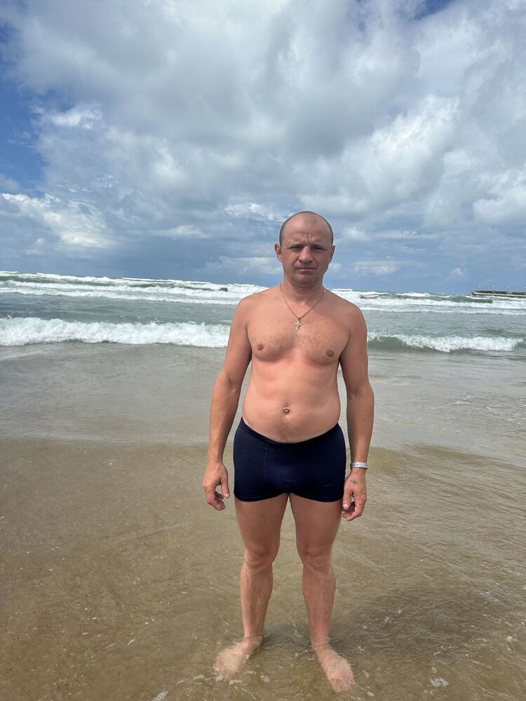  ,   Valera, 43 ,   ,   , c 