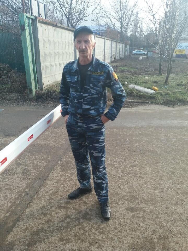  22166598  , 64 ,    